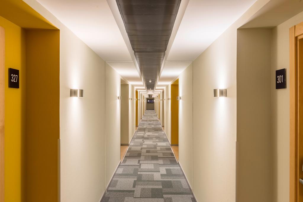 Hotel Zentral Ave Сарагоса Экстерьер фото